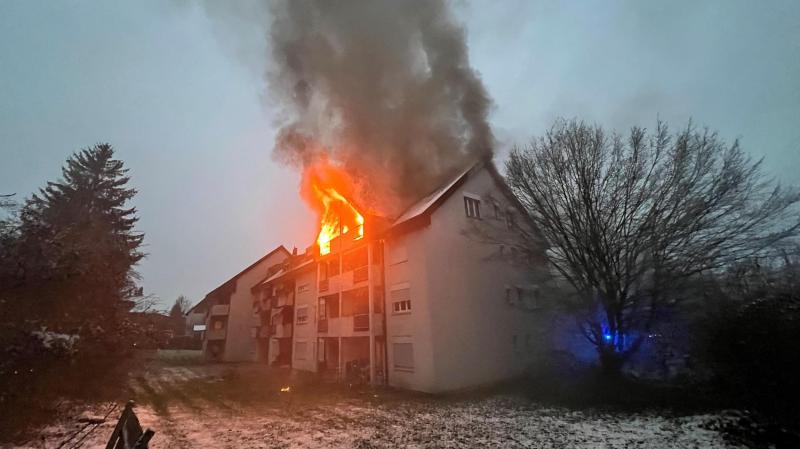 Regensdorf: Dachstockbrand verursacht grossen Sachschaden