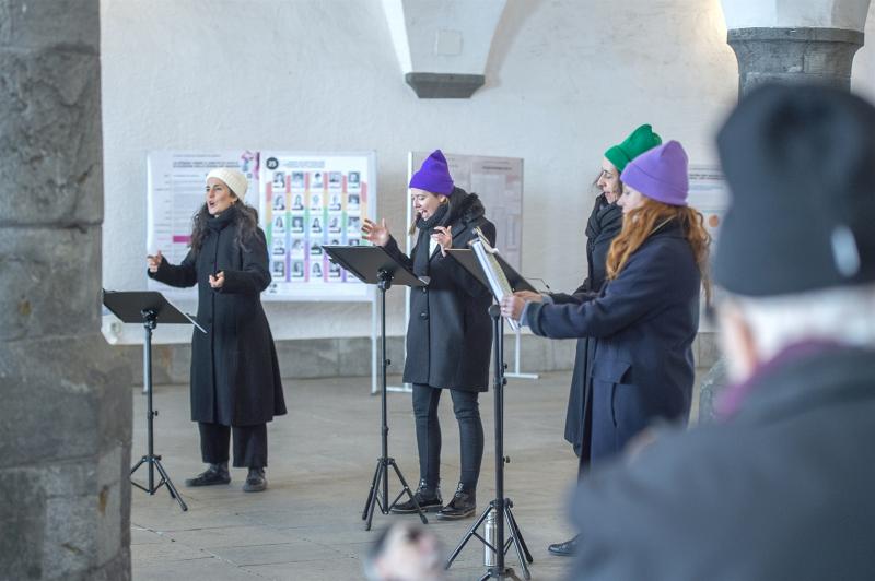 Forza las dunnas! Stimmen zum kantonalen Frauenstimmrecht erklingen in Pontresina