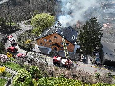 Brand in Freiburg an der Route François-Arsent: Keine Verletzten und drei Familien umquartiert