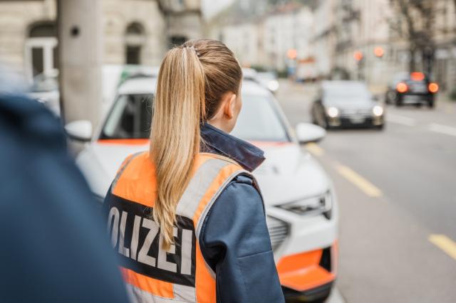 31-jähriger Fahrer erhält vorläufiges Fahrverbot nach zu schnellem Fahren auf der Rorschacher Straße