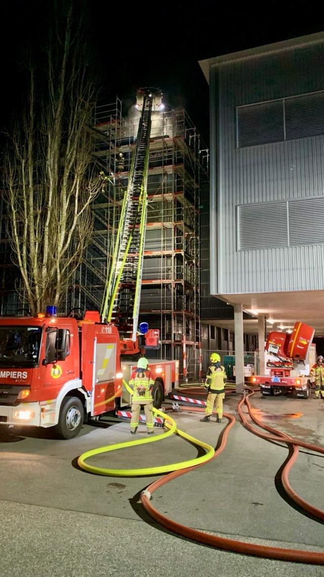 Brügg: Brand in einem Industriegebäude