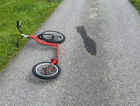 Brülisau - Kollision zwischen E-Bike und Trottinett