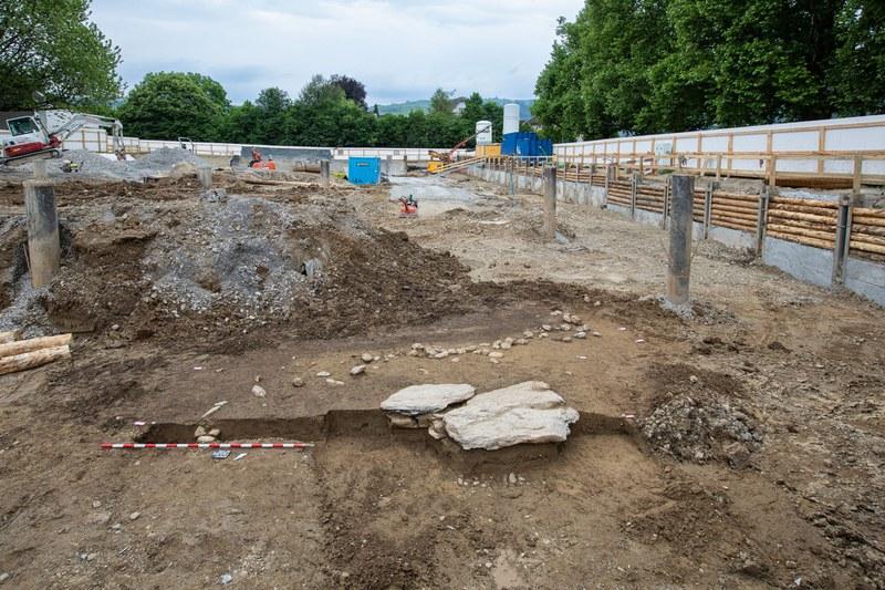 4500 Jahre altes Grab bei Baarer Schulhaus entdeckt