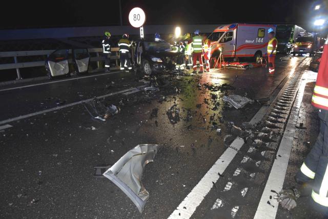 Domat/Ems: Verkehrsunfall fordert mehrere verletzte Personen