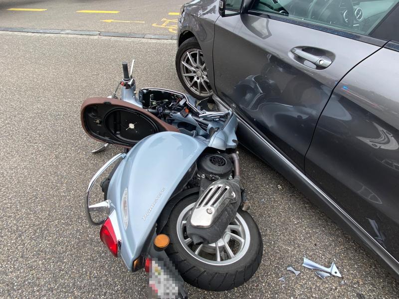 Kreuzlingen: Motorradfahrerin verletzt