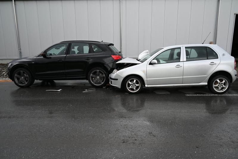 Oberriet: Zusammenprall zwischen zwei Autos