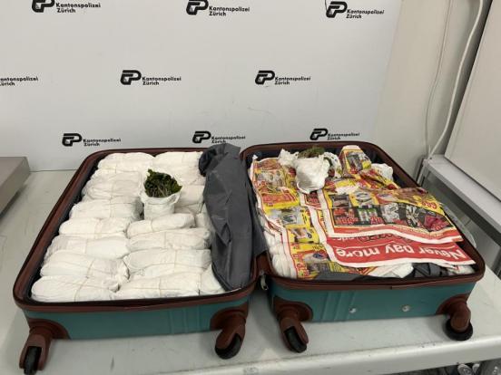 Zürich-Flughafen: Drogenkurier verhaftet