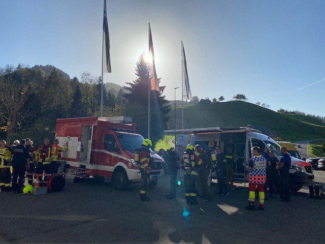231 / Menzingen: Feuerwehreinsatz in der JVA Bostadel