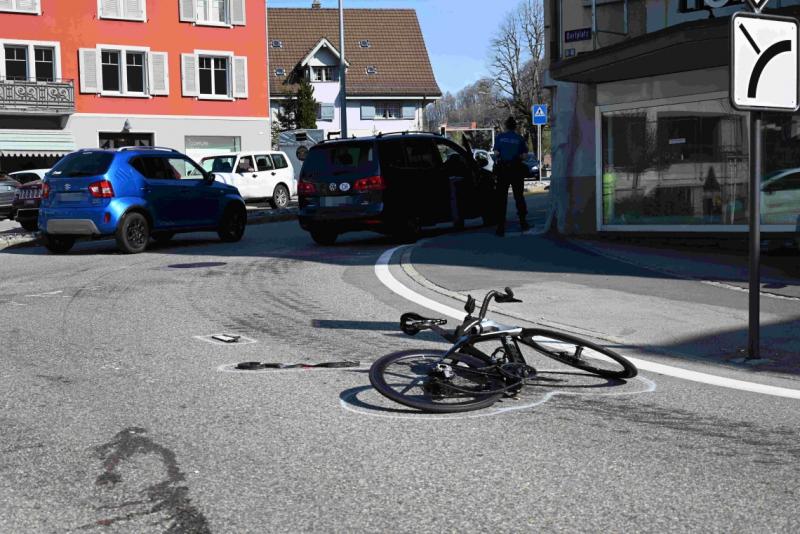 Wattwil: Velofahrer nach Unfall verletzt