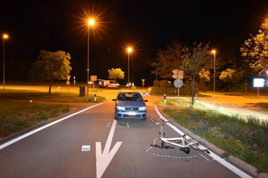 Bülach: Velofahrer bei Verkehrsunfall schwer verletzt