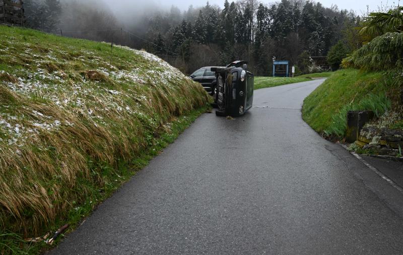 Berneck: Beifahrerin bei Unfall leicht verletzt