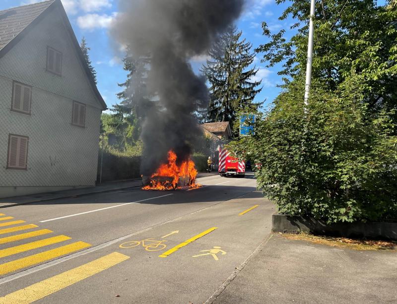 Kreuzlingen: Auto in Brand geraten