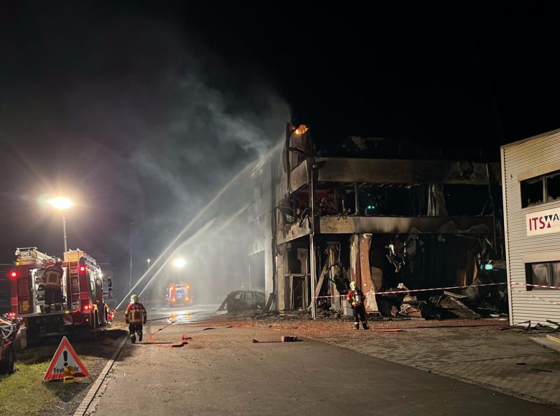 Rebstein: Mottbrand in abgebrannter Lagerhalle