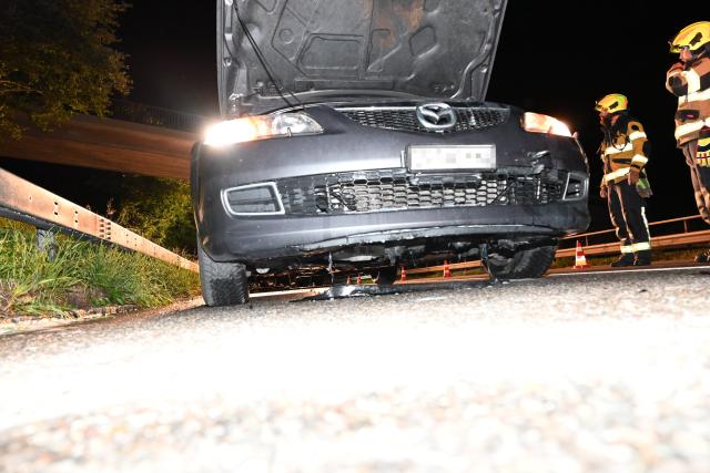 Auto brennt auf A1: Technisches Problem vermutet, hoher Schaden