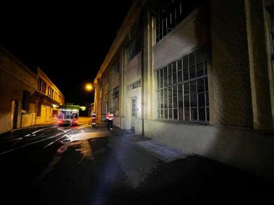 Flurlingen: Brand eines Gewerbegebäudes