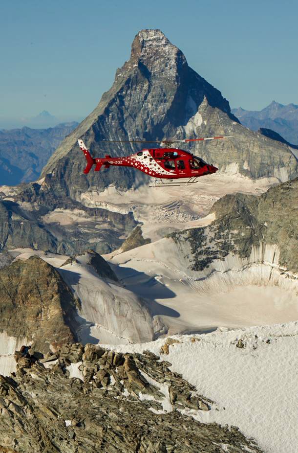 Air Zermatt evakuiert zahlreiche Menschen in Bergnot