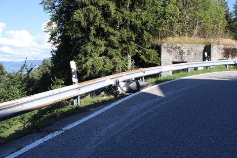 Oberegg - Selbstunfall mit Motorrad