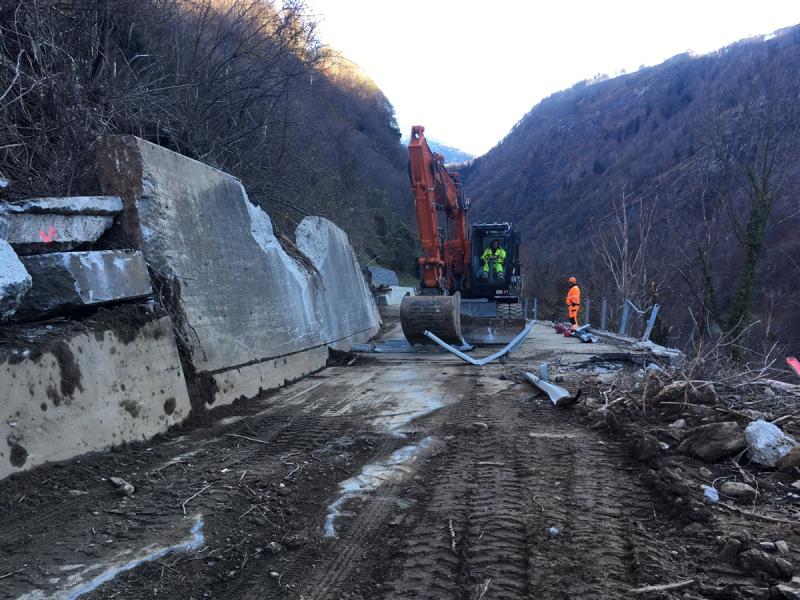 Felssturz Calancastrasse: Instandsetzungsarbeiten sind in vollem Gange