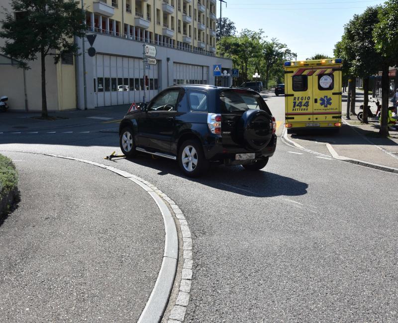 Rapperswil-Jona: Kollision zwischen Auto und E-Trottinett