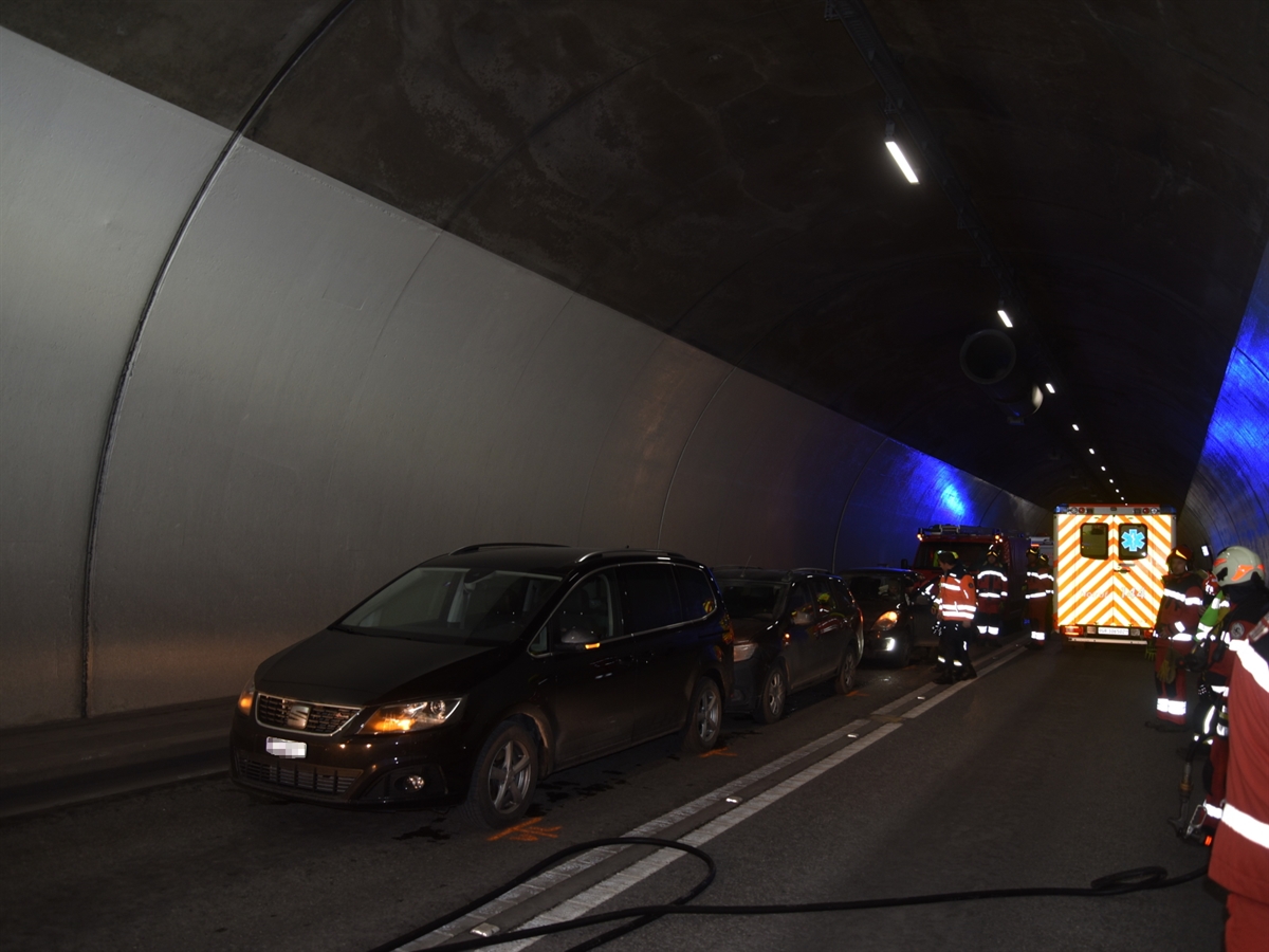Seewis: Auffahrkollision in Tunnel