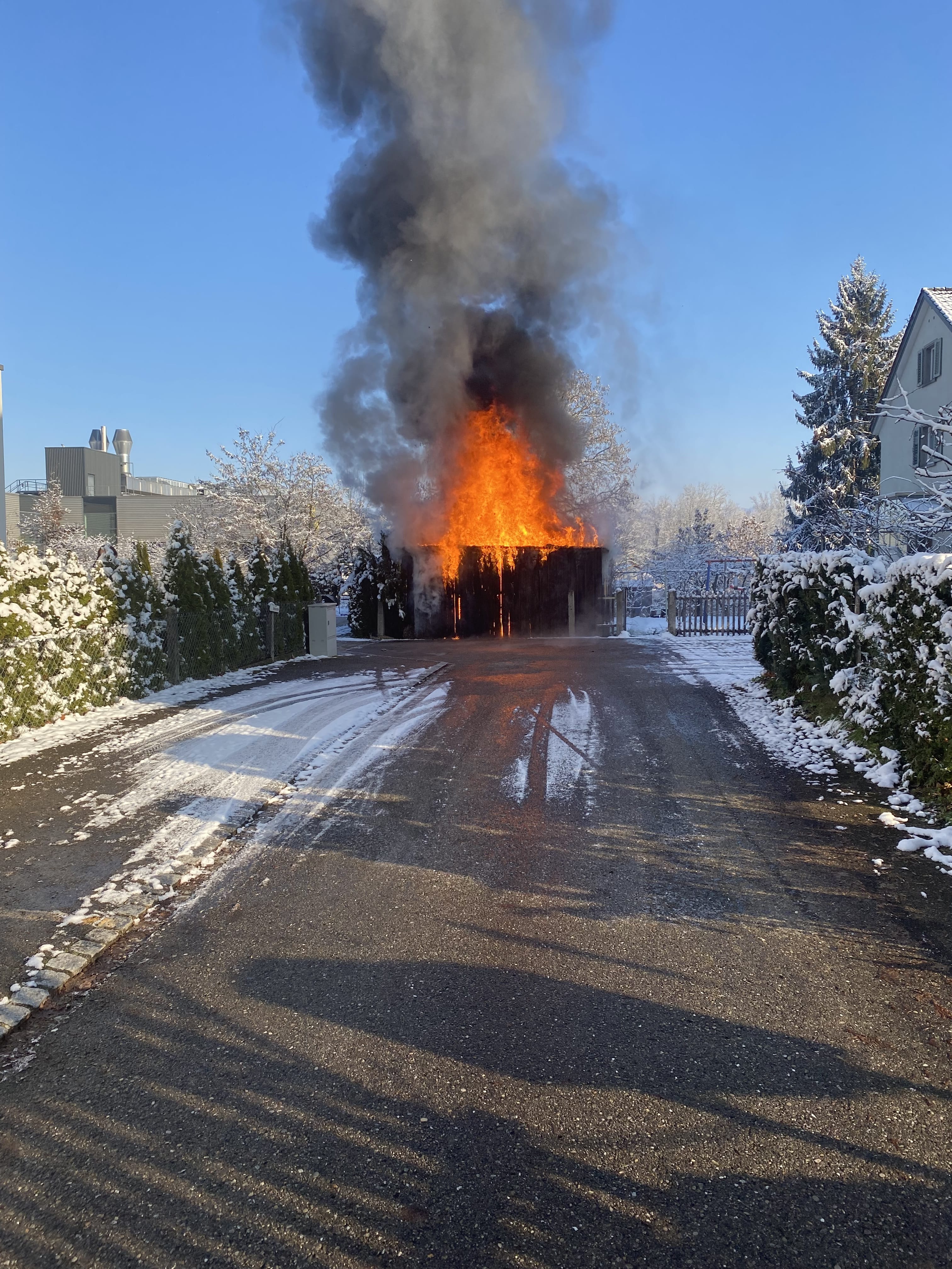 Frauenfeld: Brand von Gartenhaus