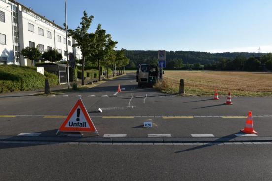 Dübendorf: Velolenker bei Verkehrsunfall verletzt