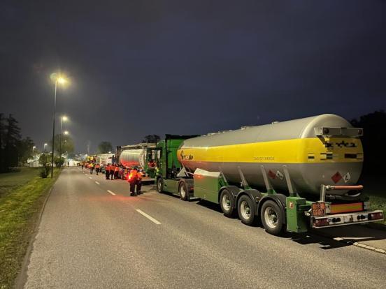 Polizeikontrolle bei Tankfahrzeugen: Verstösse gegen Vorschriften festgestellt